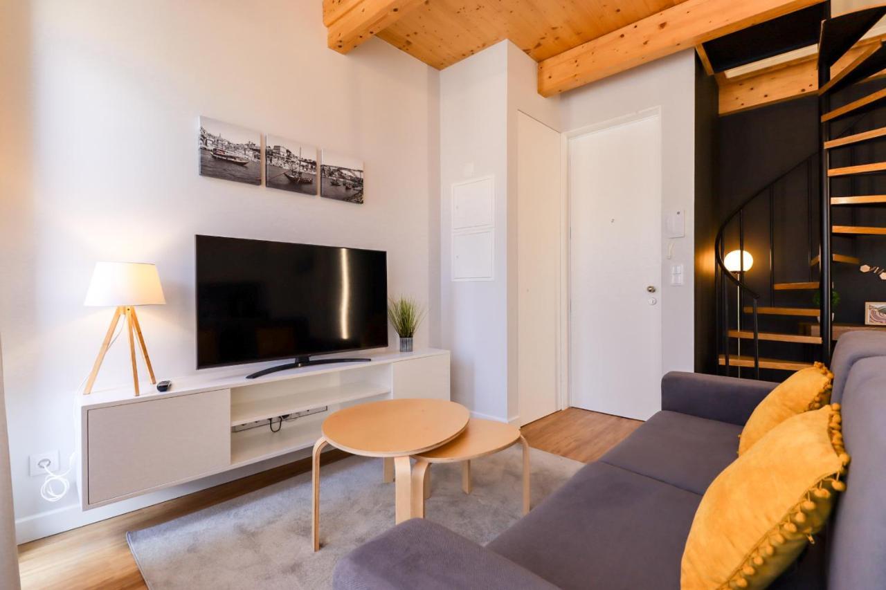 Apartment Coutinho - Modern Ap In The Centre With Balcony Viana do Castelo